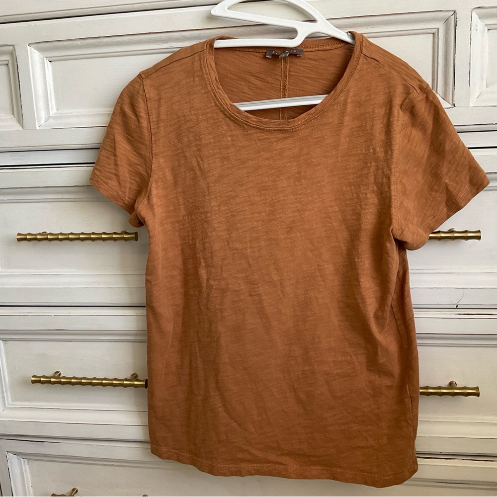 LILLA P SHORT SLEEVE CREWNECK
